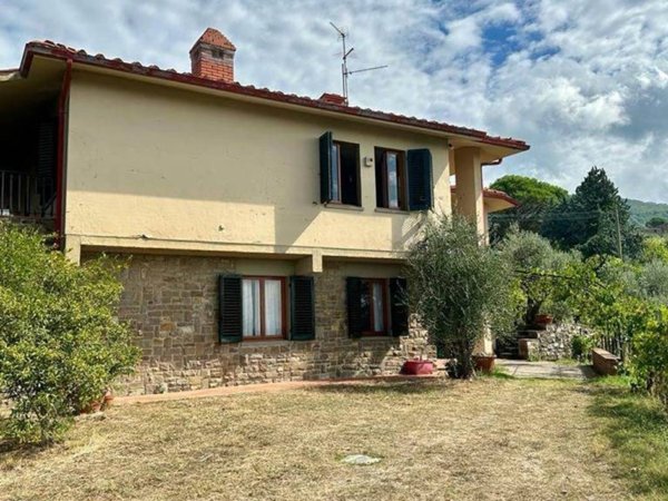 casa indipendente in vendita a Reggello in zona Donnini