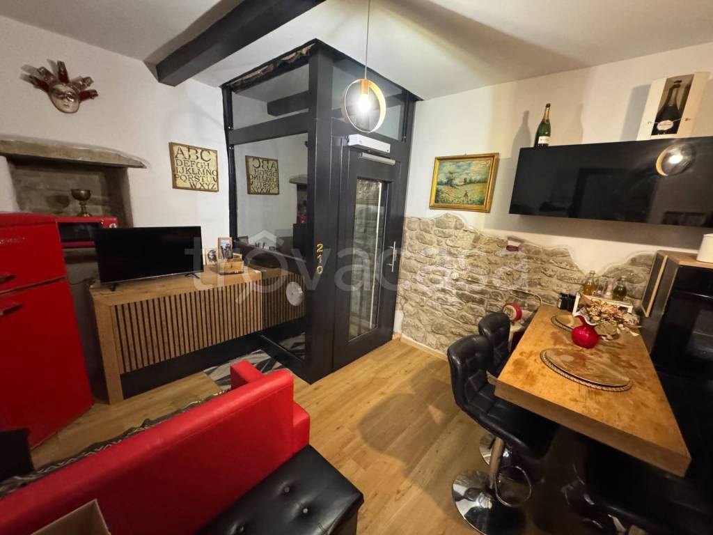 appartamento in vendita a Reggello