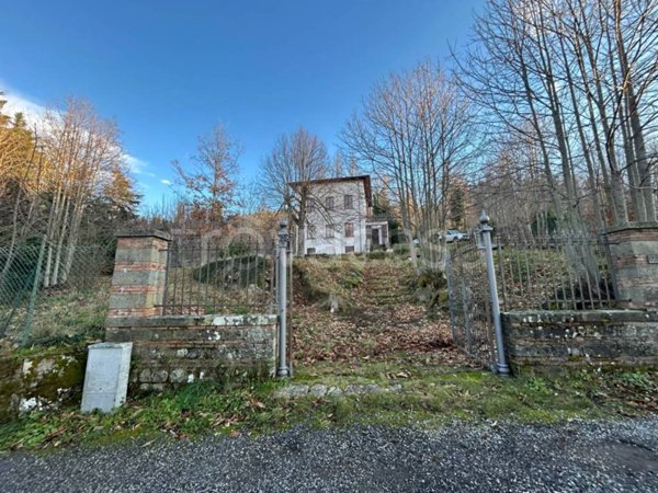 casa indipendente in vendita a Reggello in zona Saltino