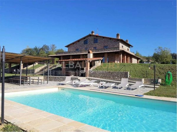 casa indipendente in vendita a Reggello