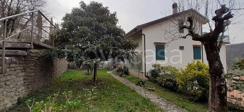 casa indipendente in vendita a Reggello