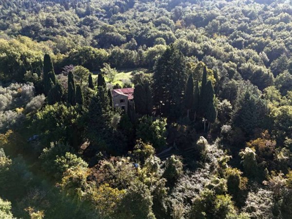 casa indipendente in vendita a Reggello in zona Donnini