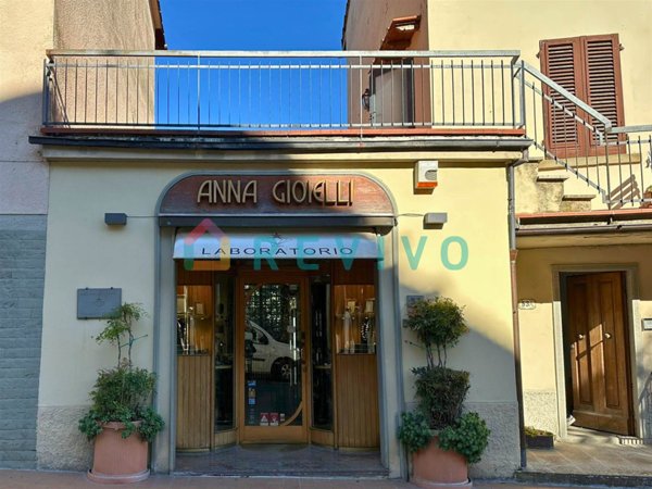 negozio in vendita a Reggello in zona Tosi