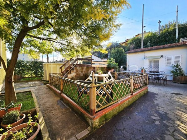 casa indipendente in vendita a Reggello in zona Vaggio