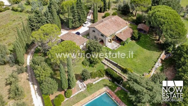 casale in vendita a Reggello