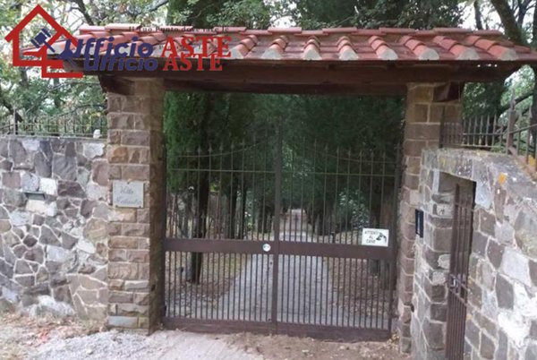 casa indipendente in vendita a Reggello in zona Pietrapiana