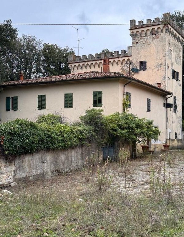 villa in vendita a Reggello in zona Leccio