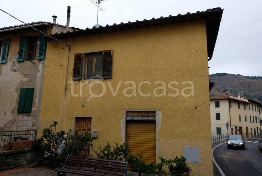 appartamento in vendita a Reggello in zona Tosi