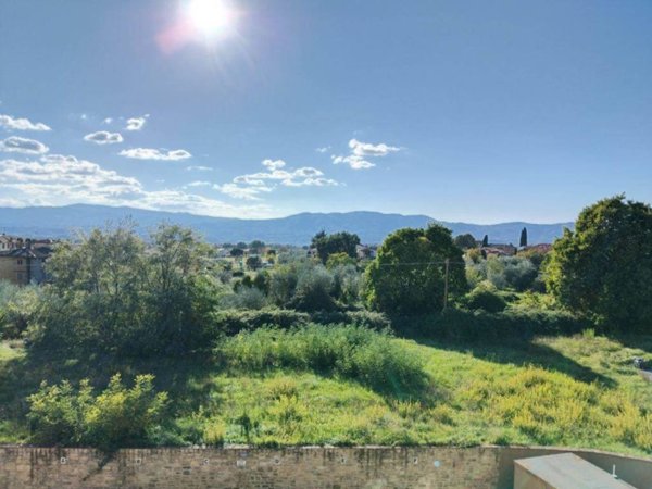 casa indipendente in vendita a Reggello in zona Cascia