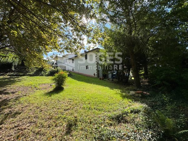 casa indipendente in vendita a Reggello in zona Montanino