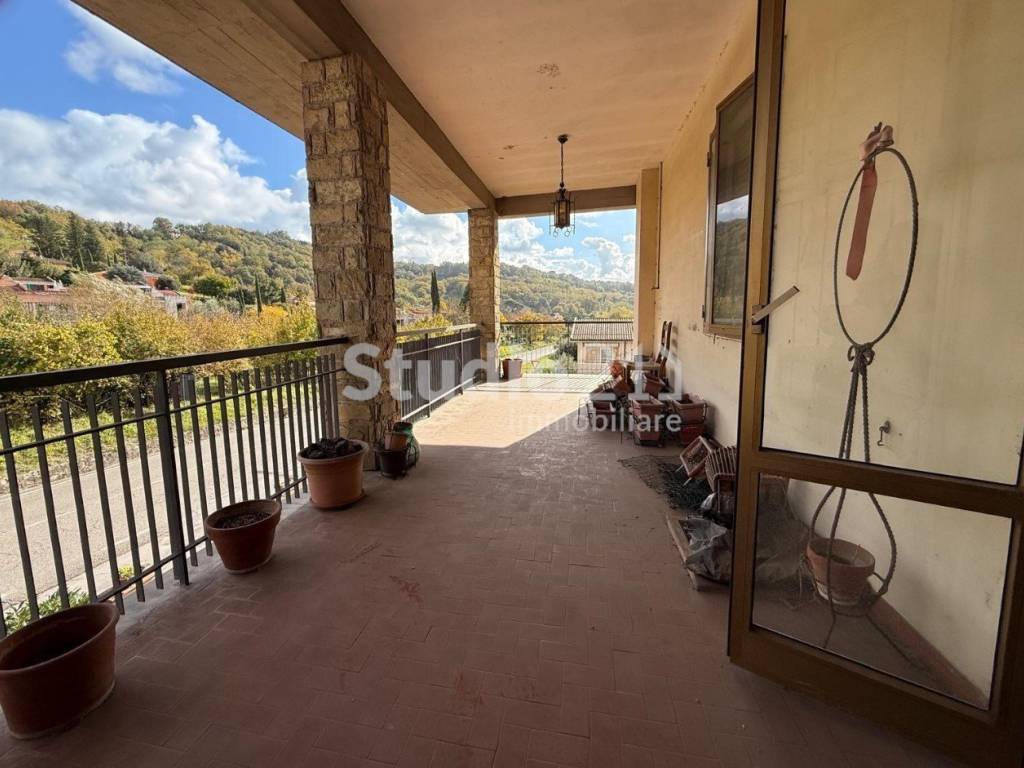 appartamento in vendita a Reggello in zona San Clemente