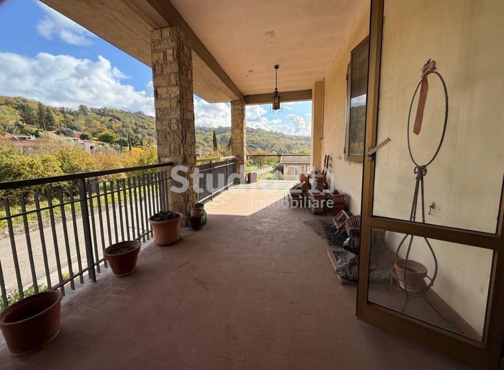 appartamento in vendita a Reggello in zona San Clemente