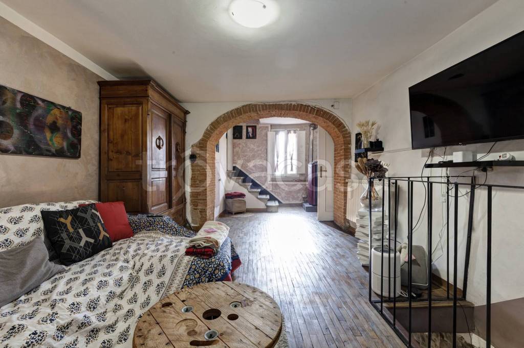 casa indipendente in vendita a Reggello in zona Vaggio