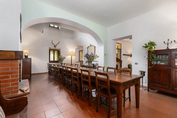 casa indipendente in vendita a Reggello in zona Montanino