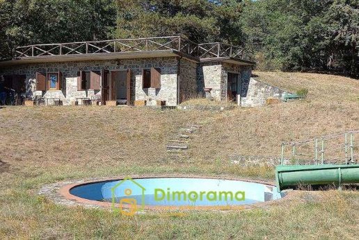 casa indipendente in vendita a Reggello