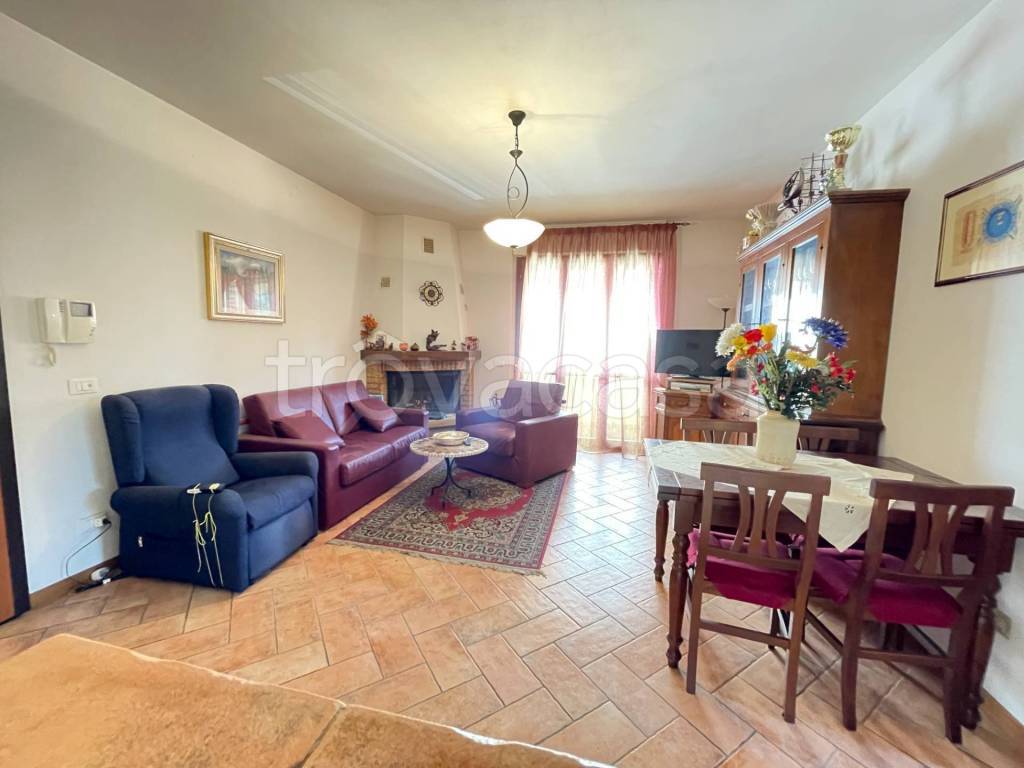 appartamento in vendita a Reggello in zona Cascia