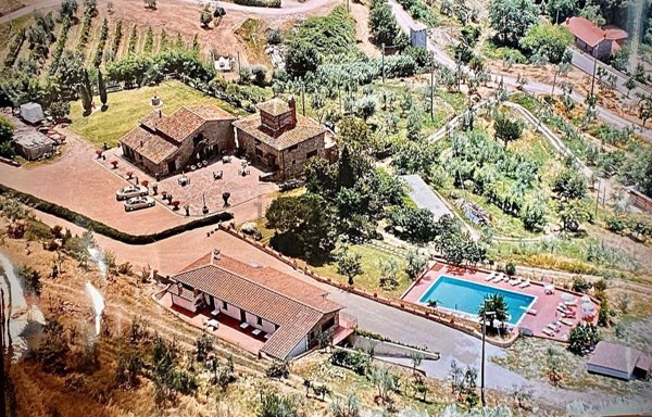 casa indipendente in vendita a Reggello