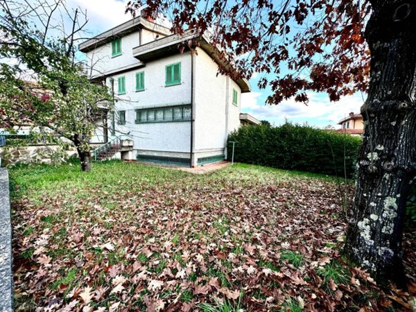 casa indipendente in vendita a Reggello