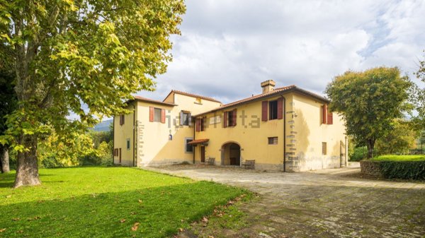 casa indipendente in vendita a Reggello