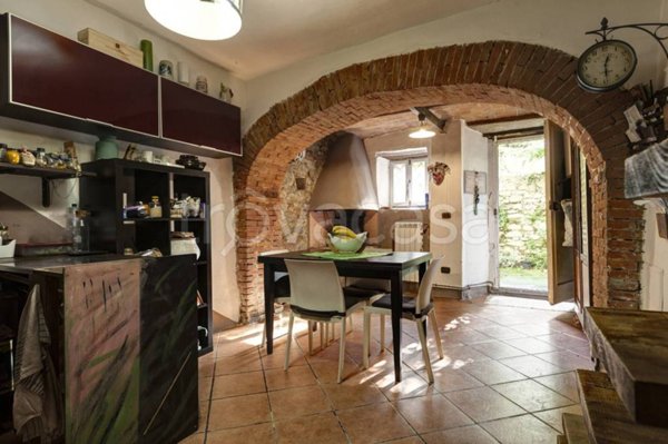 casa indipendente in vendita a Reggello in zona Vaggio