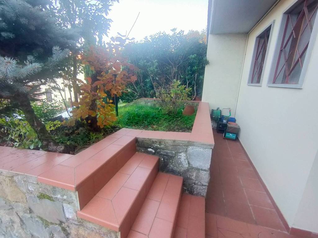 casa indipendente in vendita a Reggello in zona Tosi