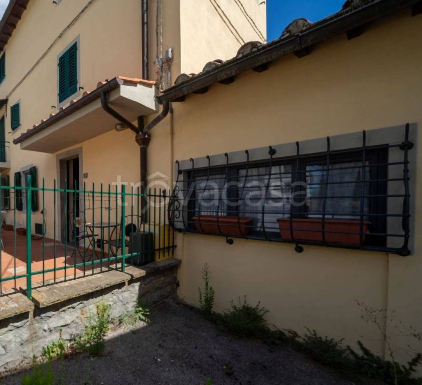 casa indipendente in vendita a Reggello in zona Montanino