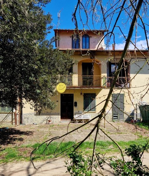 casa indipendente in vendita a Reggello