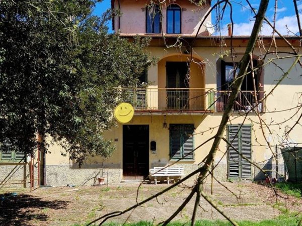 casa indipendente in vendita a Reggello
