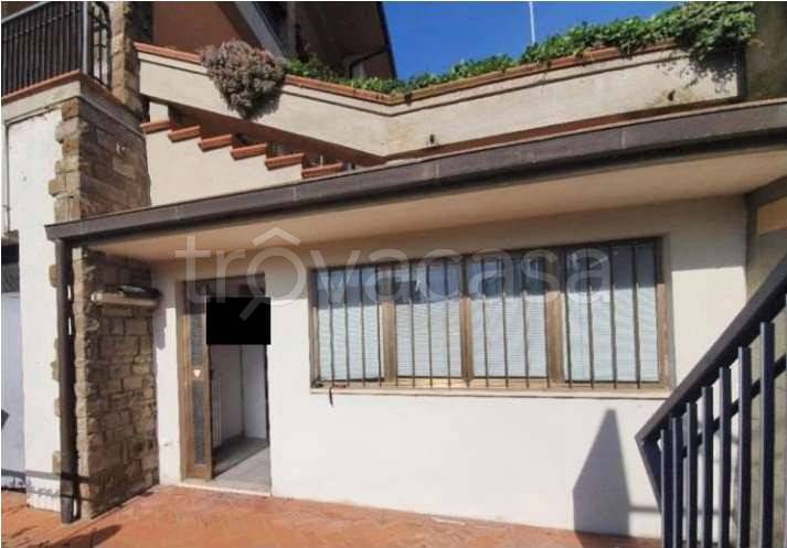 locale commerciale in vendita a Reggello in zona San Clemente
