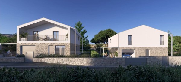 casa indipendente in vendita a Reggello