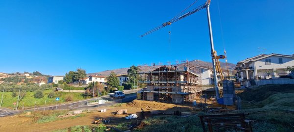 casa indipendente in vendita a Reggello