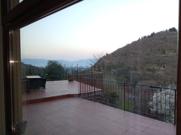 casa indipendente in vendita a Reggello