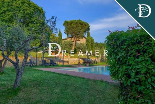 casa indipendente in vendita a Reggello