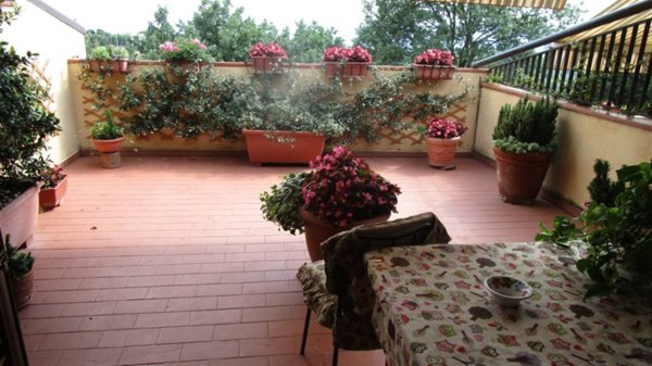 casa indipendente in vendita a Reggello in zona Cascia