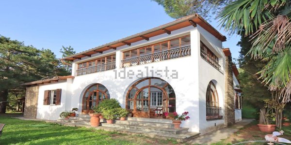 casa indipendente in vendita a Reggello