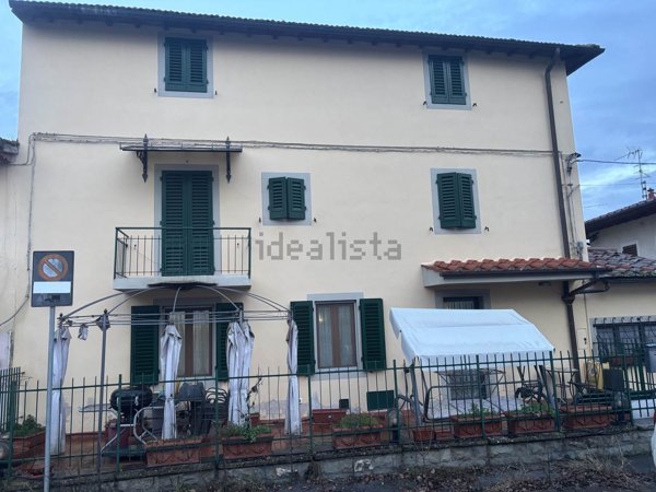 casa indipendente in vendita a Reggello in zona Montanino