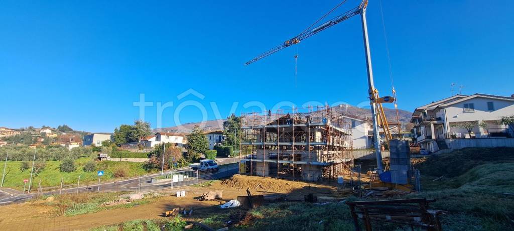 casa indipendente in vendita a Reggello