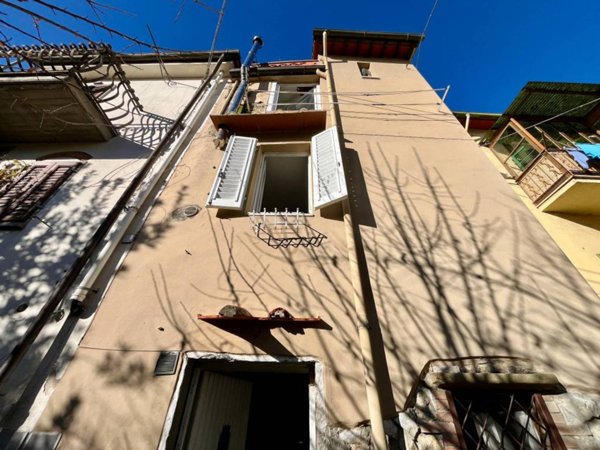 casa indipendente in vendita a Reggello in zona Vaggio