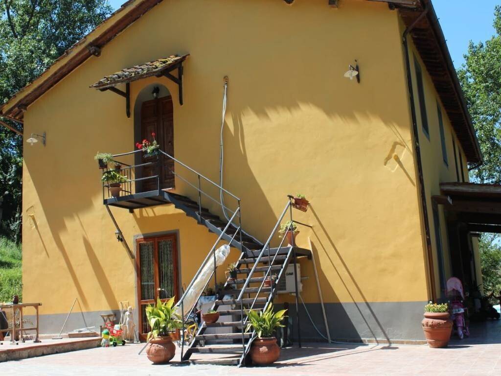 casa indipendente in vendita a Reggello in zona Ciliegi