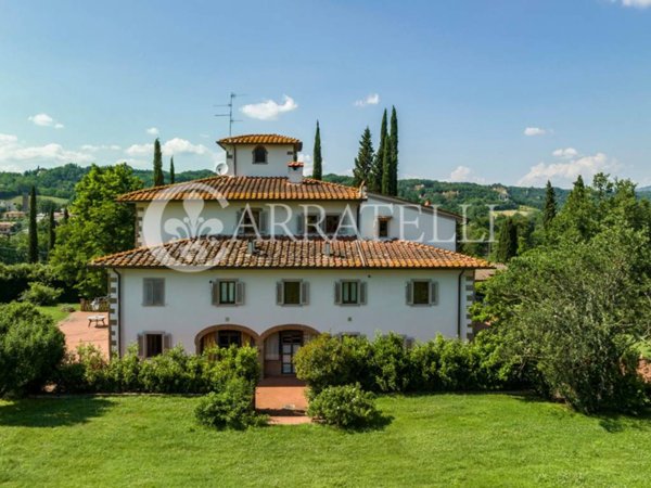 villa in vendita a Reggello