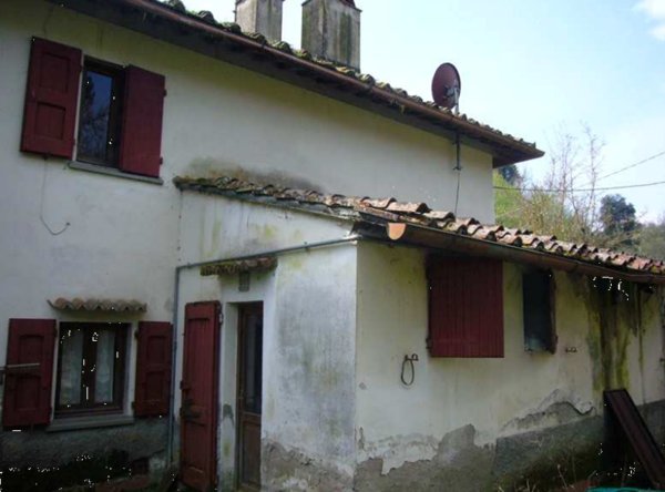 casa indipendente in vendita a Reggello in zona Leccio