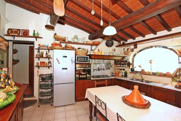 casale in vendita a Reggello in zona Leccio