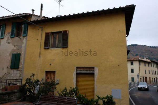 appartamento in vendita a Reggello in zona Tosi