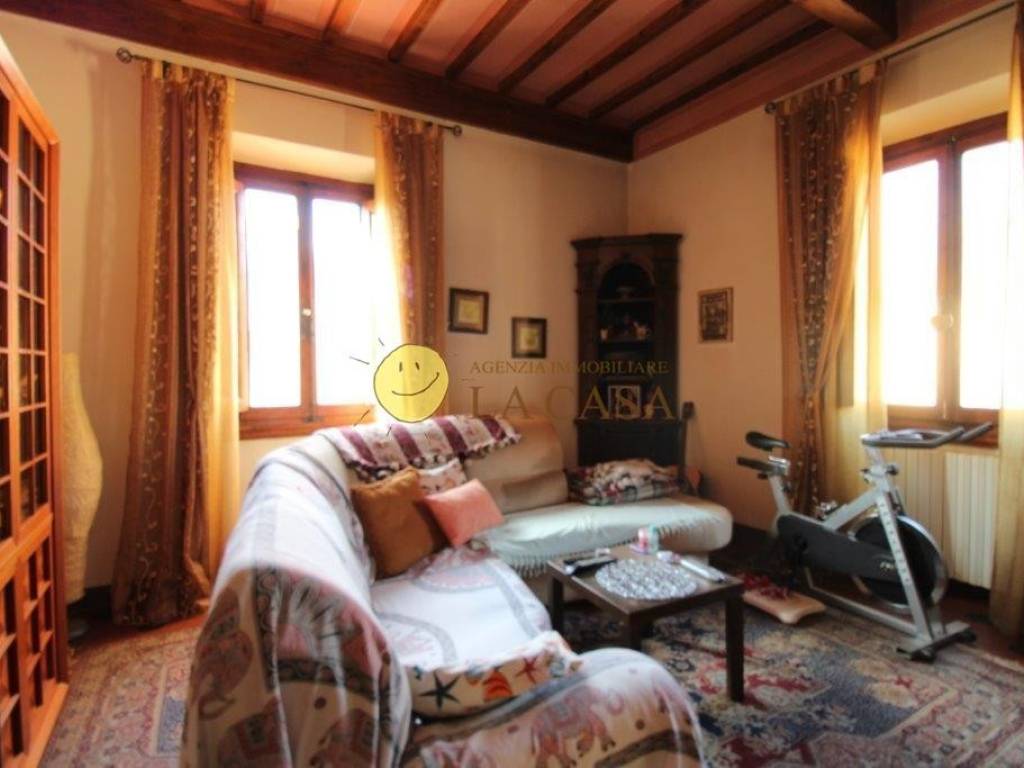 quadrivano in vendita a Reggello in zona Vaggio