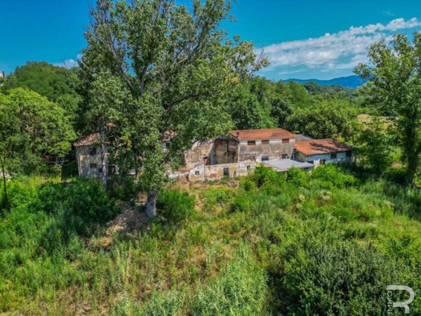 casa indipendente in vendita a Reggello in zona Ciliegi