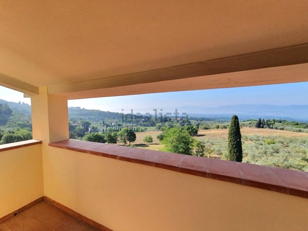 casa indipendente in vendita a Reggello