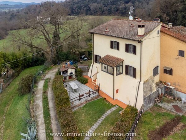 casa indipendente in vendita a Reggello in zona Leccio