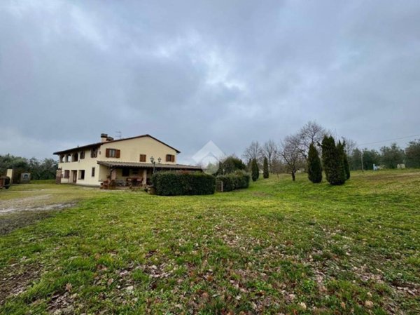 casa indipendente in vendita a Reggello in zona Cascia