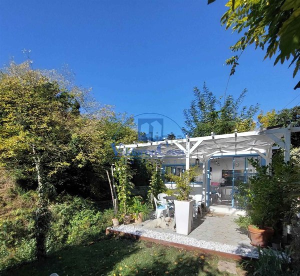 casa semindipendente in vendita a Reggello