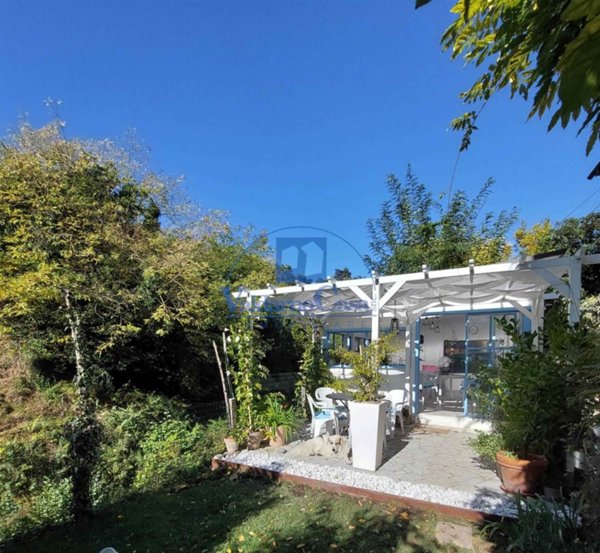 casa indipendente in vendita a Reggello